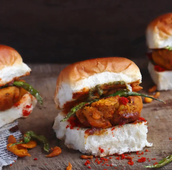 Schezwan Vadapav